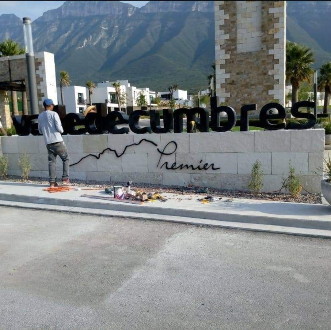 Vallas Publicitarias en Monterrey - Proyecto 2 - Ingenia